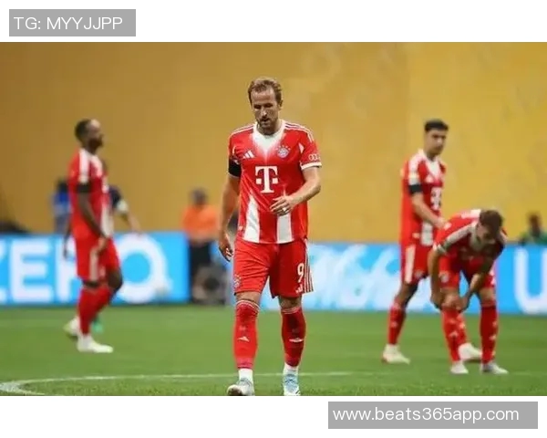 拜仁海报预热巴黎对决欧冠迎来巅峰对抗盛宴 拜仁海报预热巴黎对决欧冠迎来巅峰对抗盛宴