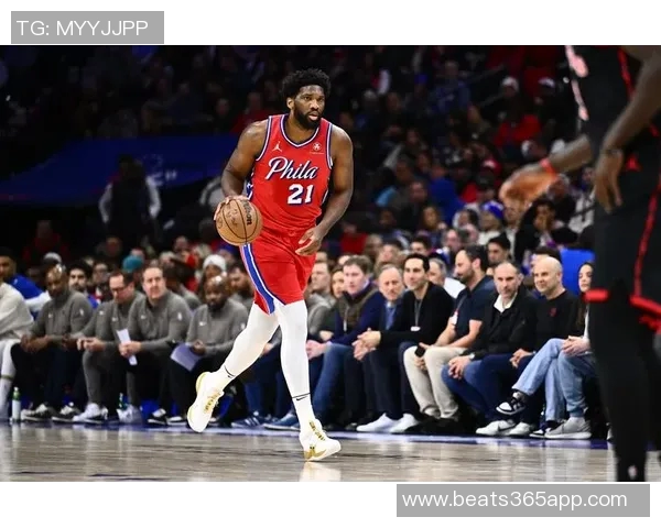 恩比德关键时刻失误三分不中全场表现平平仅得20分6篮板4助攻2盖帽