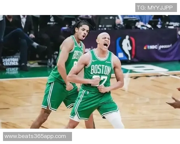 马祖拉称赞沃尔什在防守与进攻中多样贡献展现出色拼劲