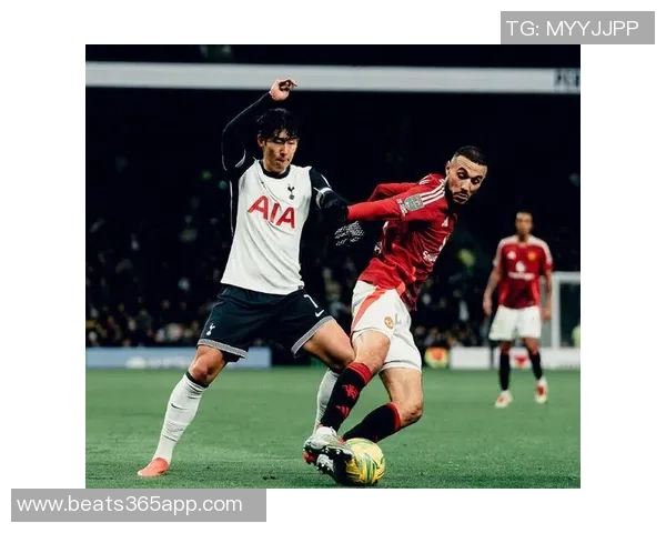 西蒙斯加盟热刺接过孙兴慜7号却17场未能破门引发热议 西蒙斯加盟热刺接过孙兴慜7号却17场未能破门引发热议